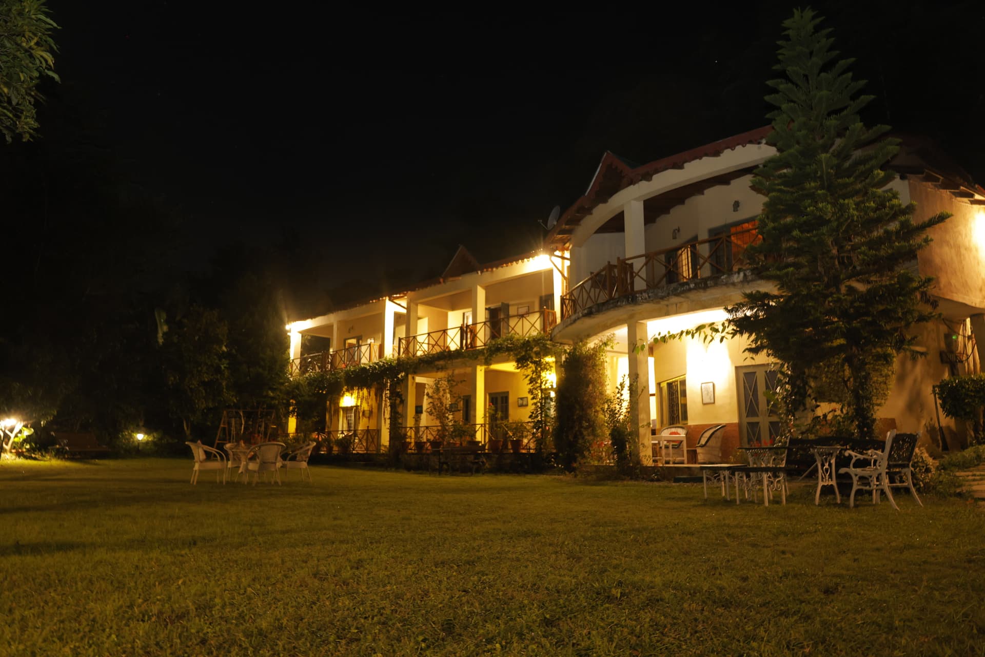 Green Glen at night — the whole property illuminated, entirely for your group