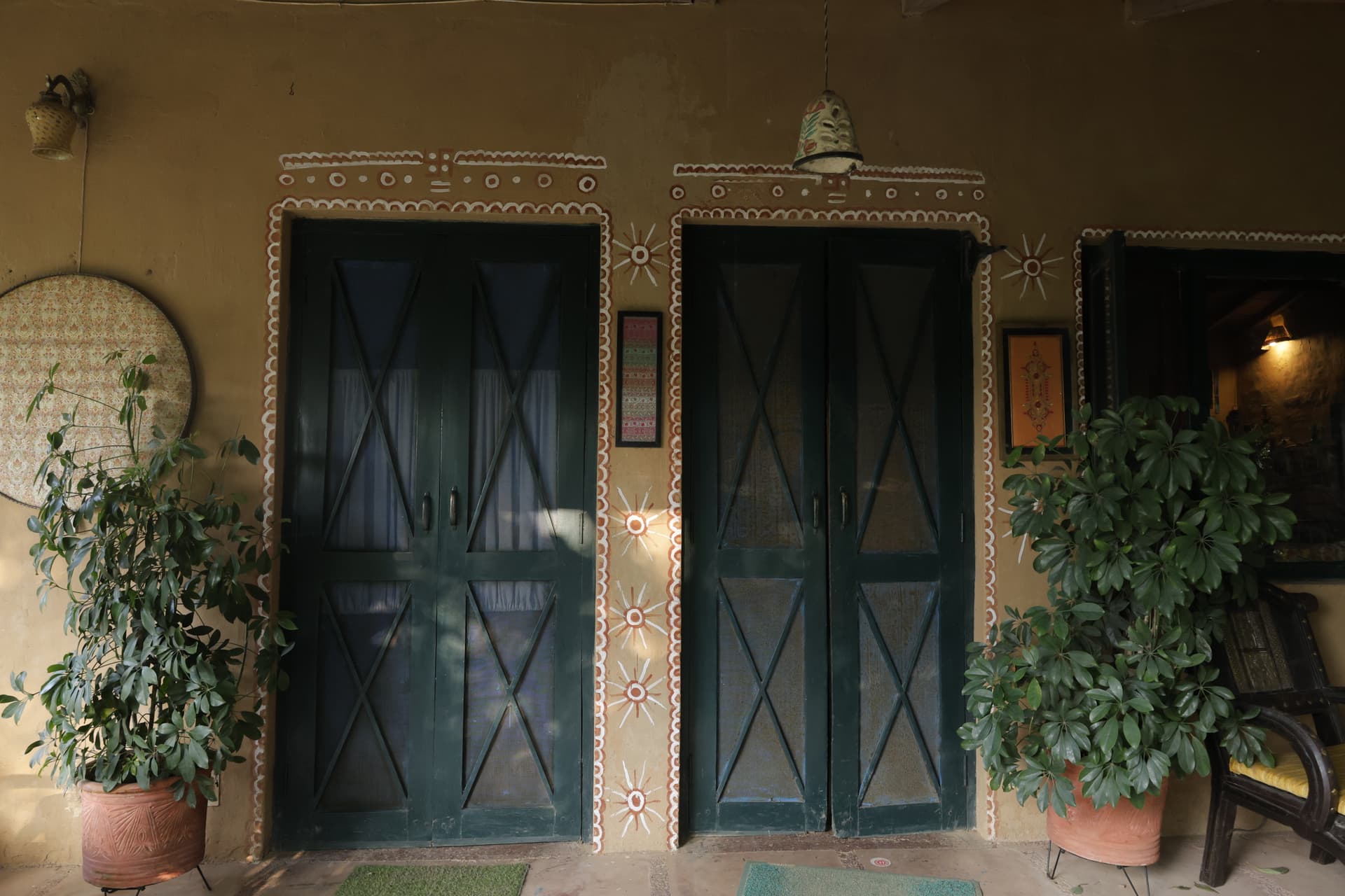 Entrance gates of Green Glen — a warm welcome to the hills